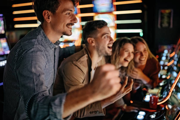 Live dealer spinning the roulette wheel on deposit 2000